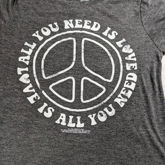 All You Need Is Love Beatles Vintage Concert Series Tee Medium - Picture 2 of 7